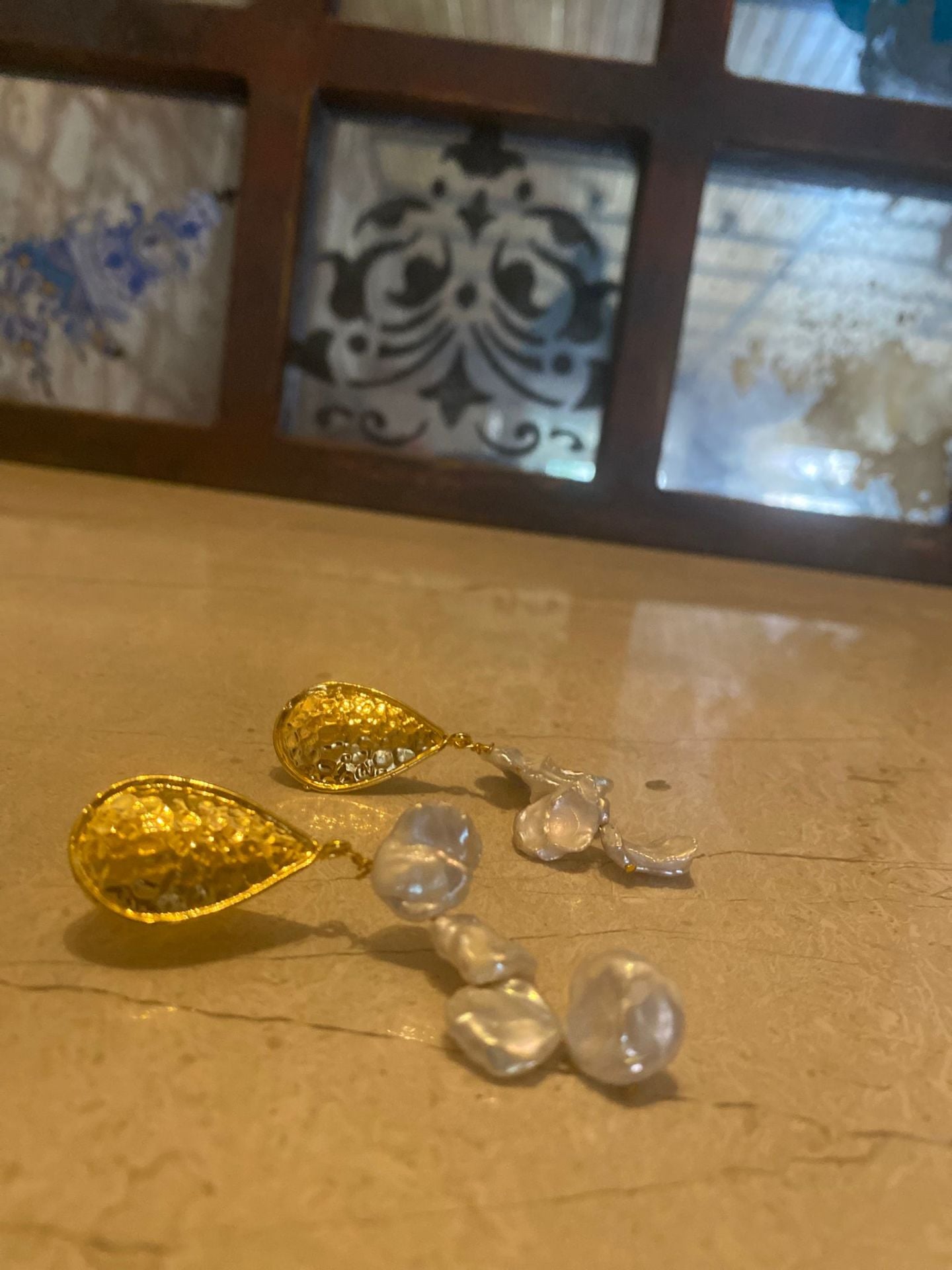 TASARIM SEDEFLİ KÜPE