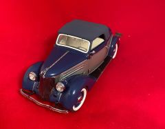 Danbury Mint 1/24 Scale 1936 Ford Deluxe Cabriolet