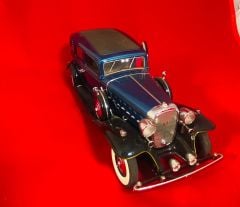 Danbury Mint1/24 1932 Cadillac V-16 Fleetwood Sedan