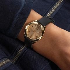 GUGW0724L2 Kadın Kol Saati